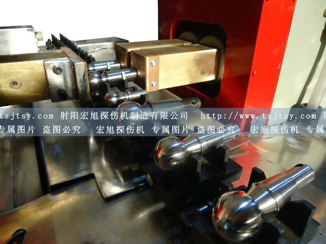 產(chǎn)品名稱：球頭銷專用熒光磁粉探傷機(jī)
產(chǎn)品型號：HCDG-2000
產(chǎn)品規(guī)格：熒光、二工位流水線